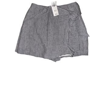 Abercrombie & Fitch Gray & White Striped Wrap Skort W/Bow Sz. XS NWT Women’s